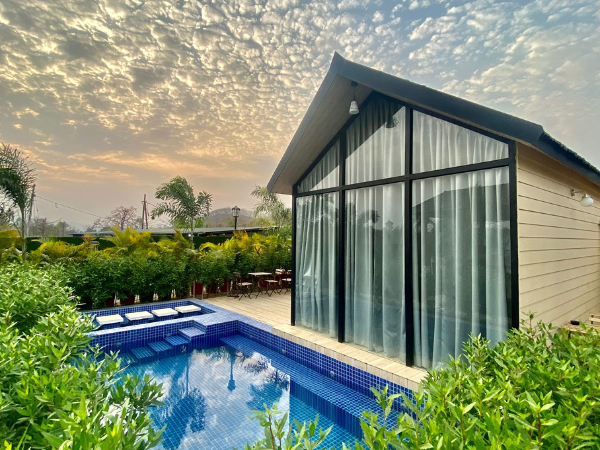 Staycation near Mumbai